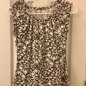 LOFT shirt sleeve work top!